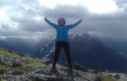 Miranda is weer fit genoeg om de berg te beklimmen
