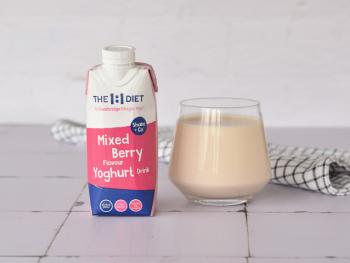 [M-RTDBY] Shake 'N' Go Yoghurtdrink met gemengde bessensmaak  330 ml 12 st.